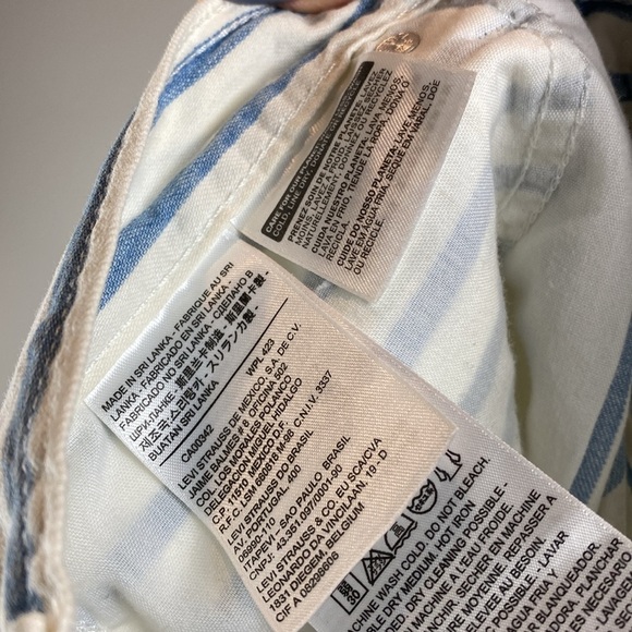 Striped Levi’s cut off shorts - Picture 5 of 5